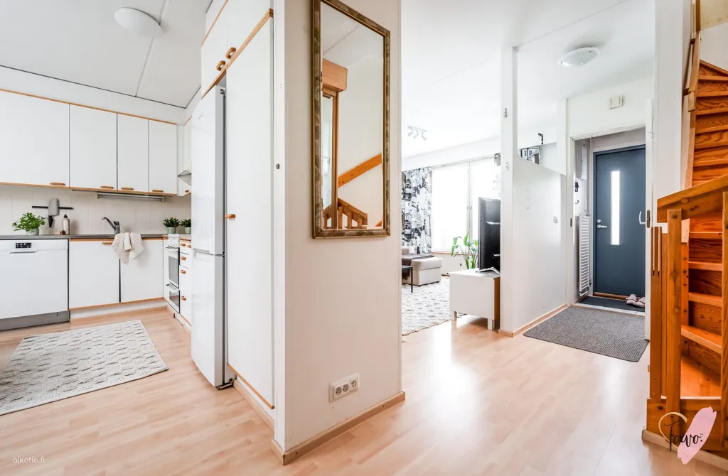 Köök - Three-Bedroom House with Garden in Maikkula, Oulu