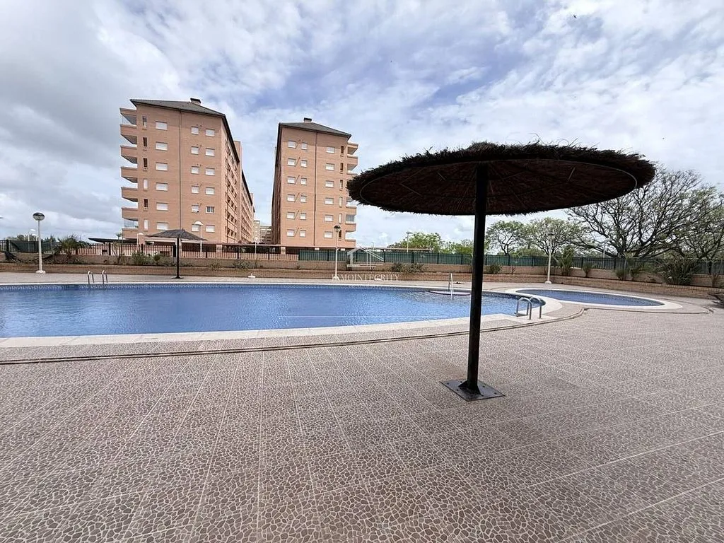 Piscine - Apartment with Pool and Garage in Cabanes