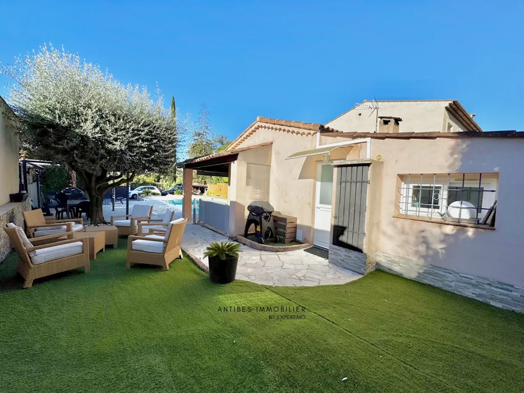 Terrasse - Maison Individuelle avec Piscine à Mougins