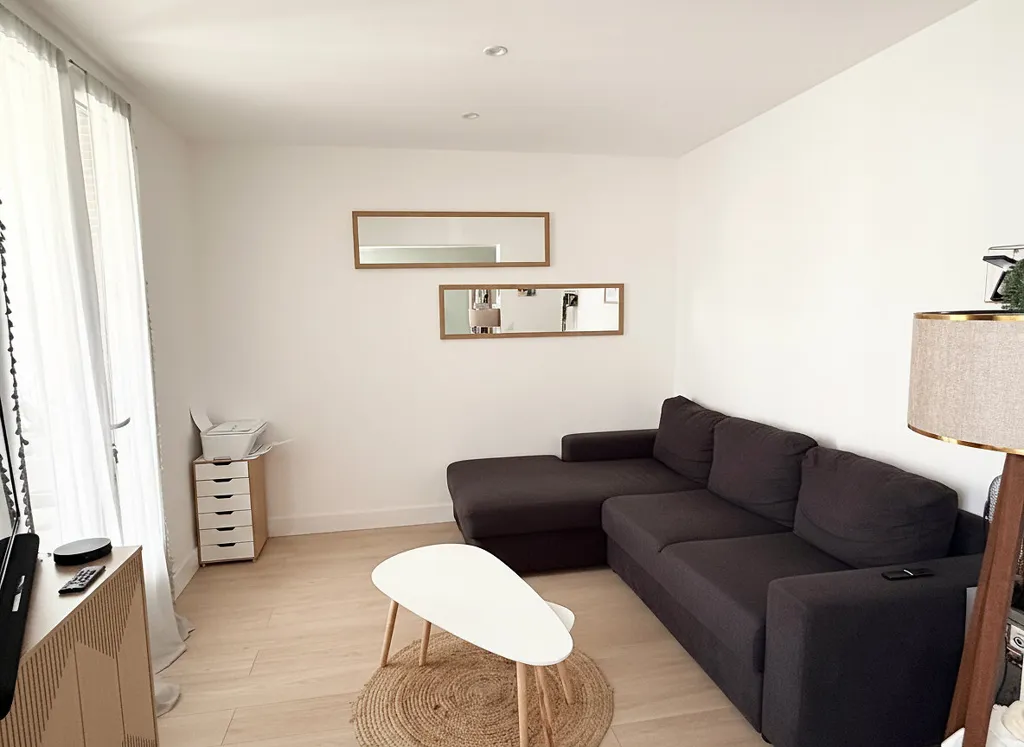 Elutuba - Renovated 4-Bed Apartment with Balcony in Aix Val Saint-André