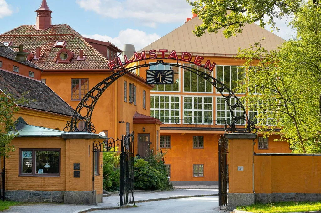Välivaade - Charming 1930s Villa-Style Flat in Gamla Råsunda