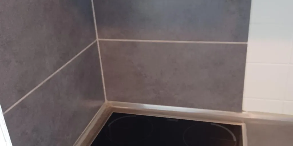 Bagni - Light-Filled Apartment with Terrace in Dendermonde