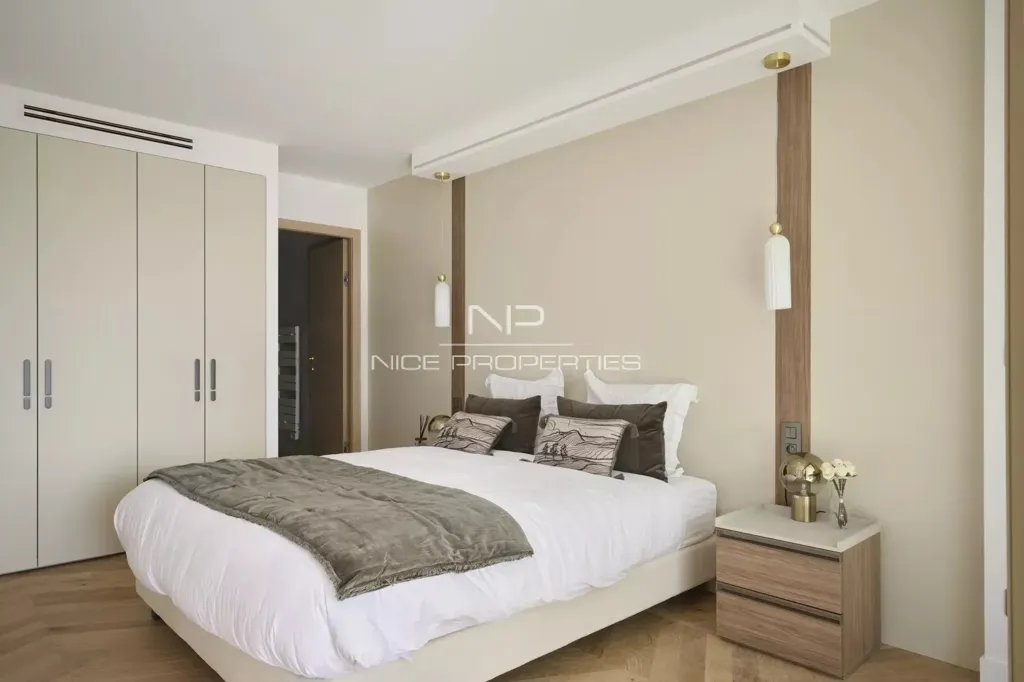 Chambres - Appartement avec Vue Mer et Terrasse à Cannes