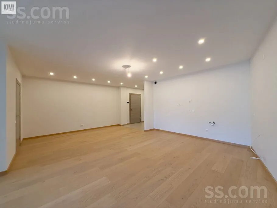Appartement 3 pièces à Rīga