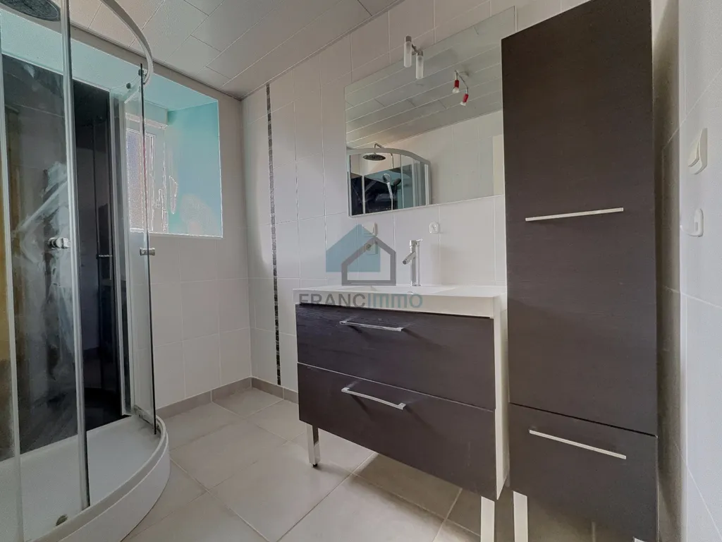 Bagni - 3-Bed Flat with Terrace in Les Bresieux