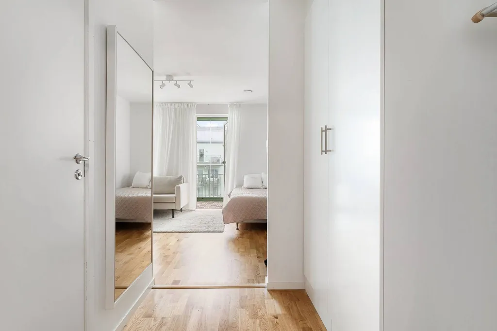 Hallway - Apartment with Balcony in Råsunda