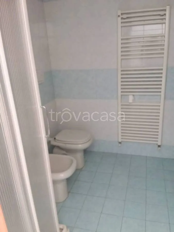 Bagni - 3-Bed Apartment with Balcony in Millesimo
