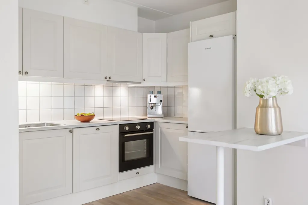 Cucina - 3-Bedroom Apartment with Balcony in Grünerløkka