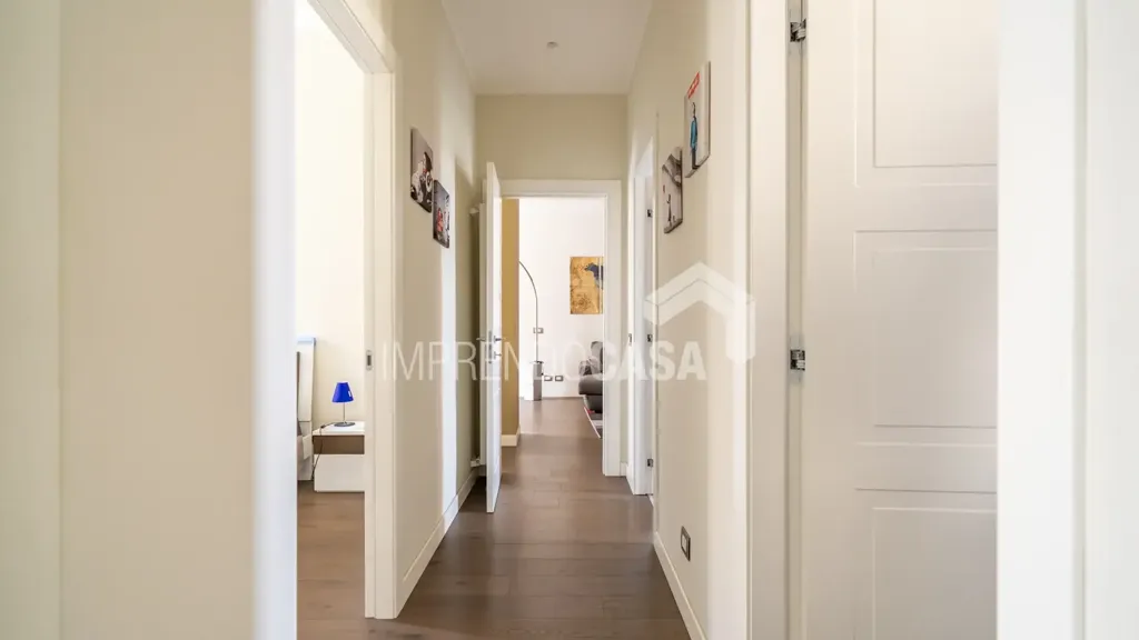 Esik - Rented Apartment with Balcony in Palermo