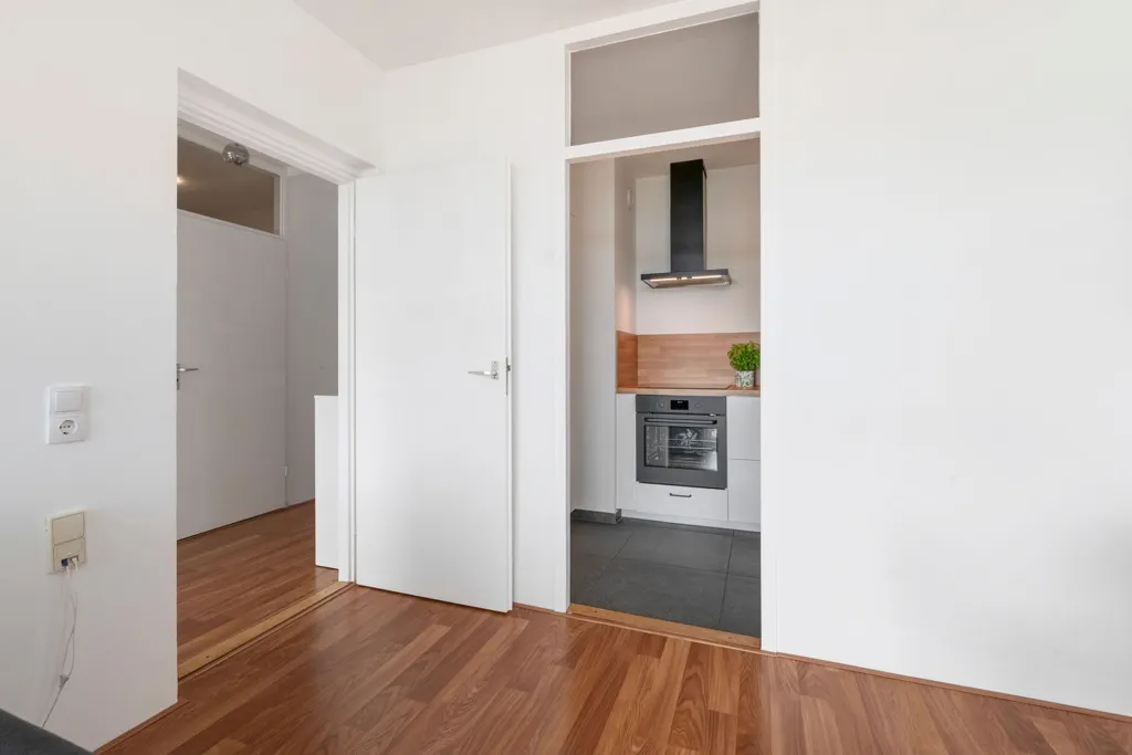 Séjour - Modern Corner Flat with Panoramic View in Haarlem