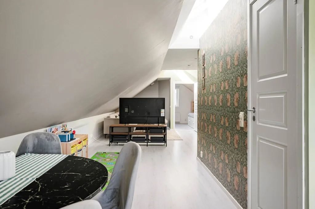 Söögituba - Modern Flat with Pitched Roof in Helsingborg