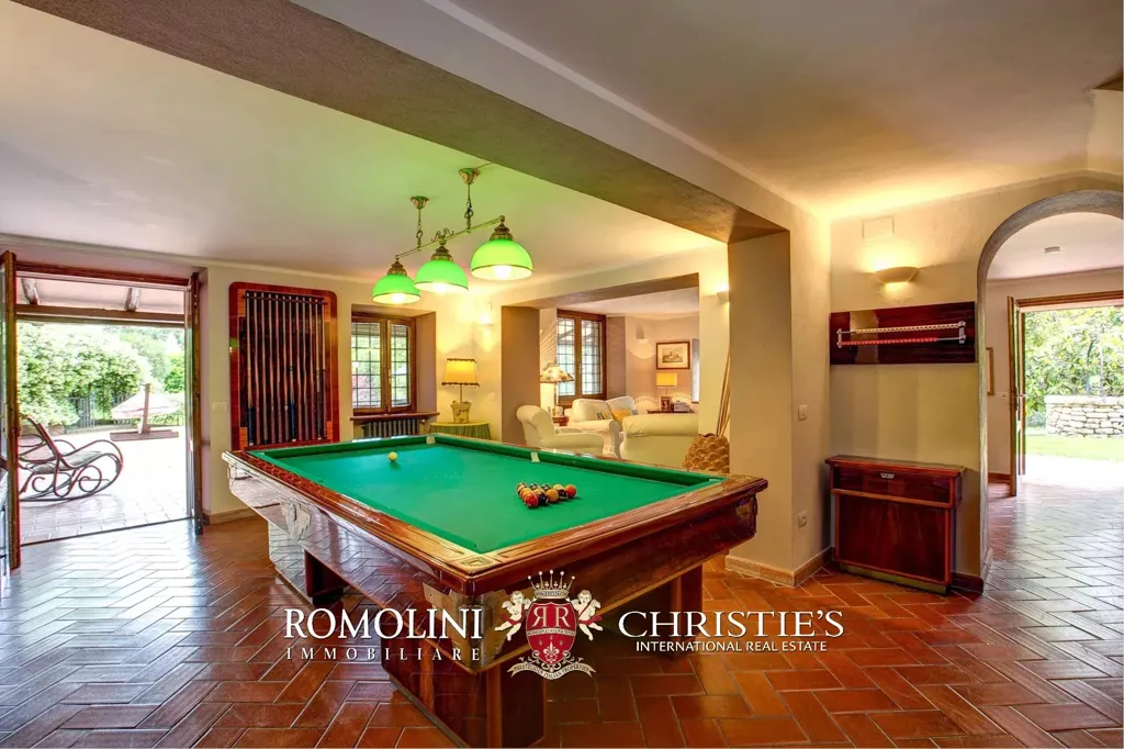Pièces - Restored Country Villa with Pool in Umbria