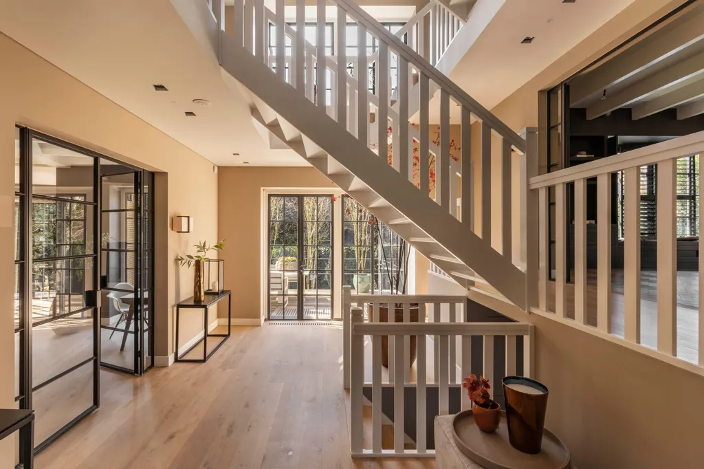 Pièces - Waterfront Villa with Private Pool in Amsterdam Zuid