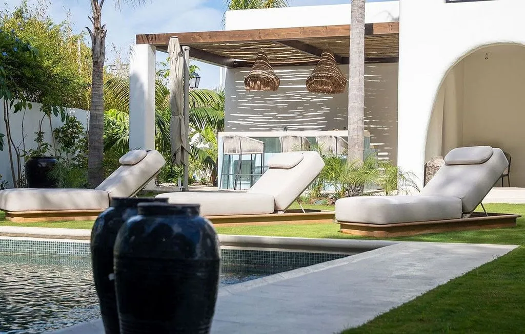 Bassein - Renovated Villa with Pool in Guadalmina