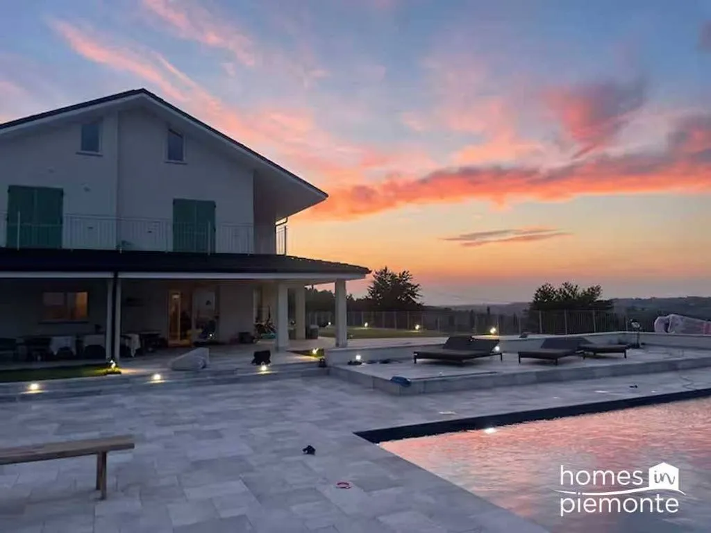 Bassein - Luxury Villa with Pool in San Marzano Oliveto