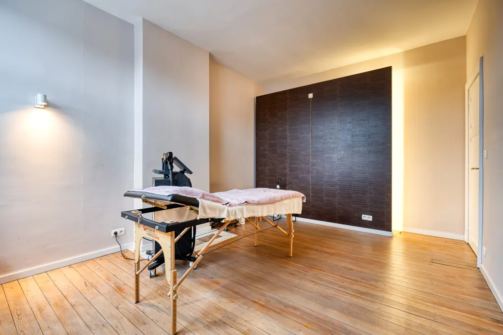 Pièces - Maison de Maître avec Jacuzzi à Liège