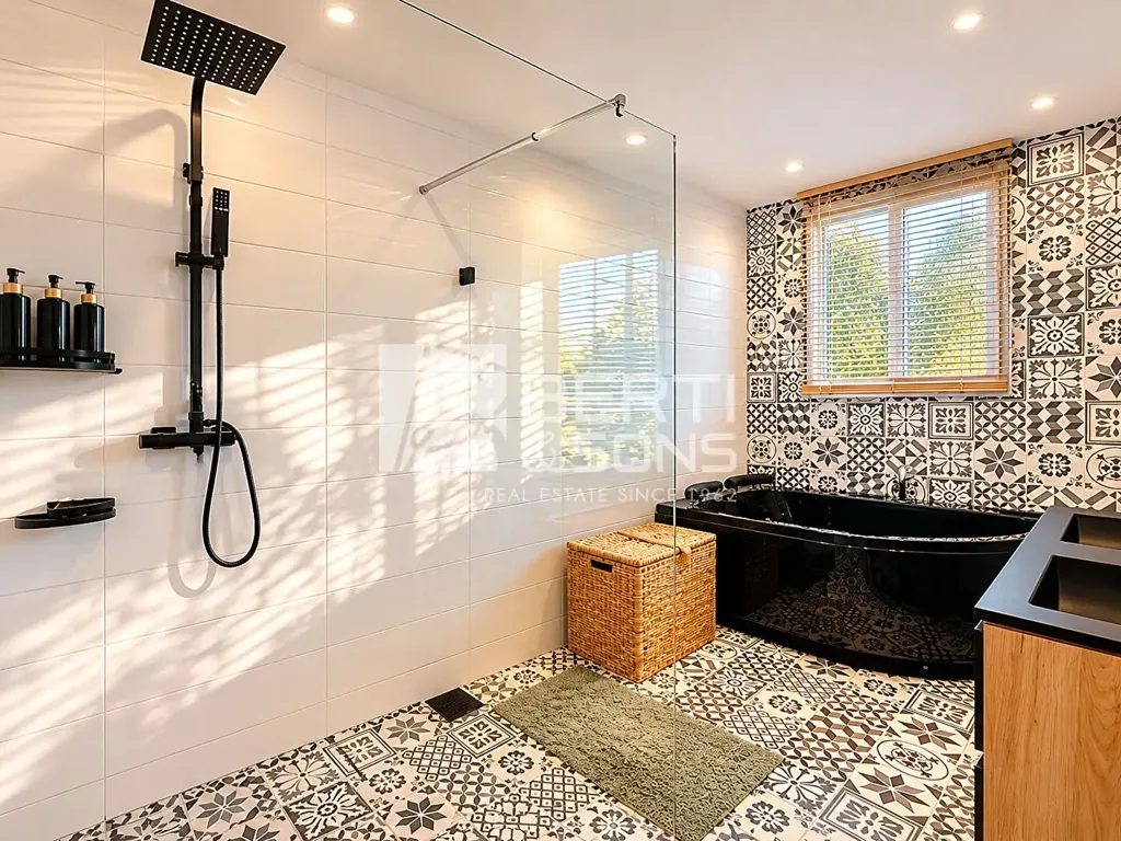 Vannitoad - Villa with Pool in Mandelieu Minelle