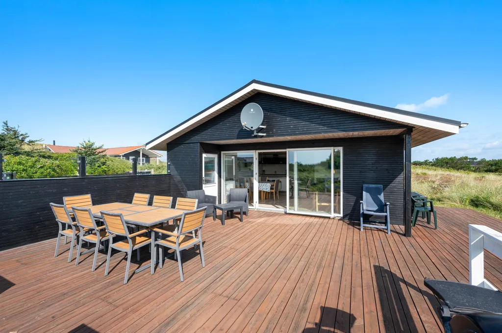 Terrazza - Modernised Summerhouse with Sea View in Klegod