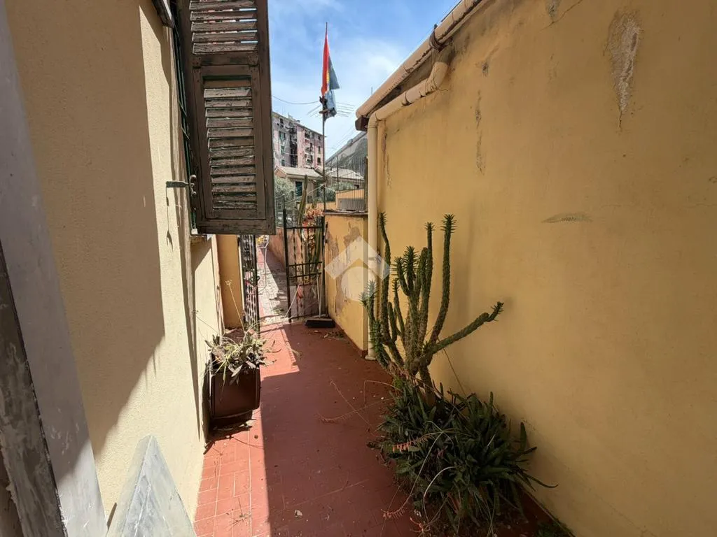 Aed - Monolocale with Private Courtyard in Bogliasco