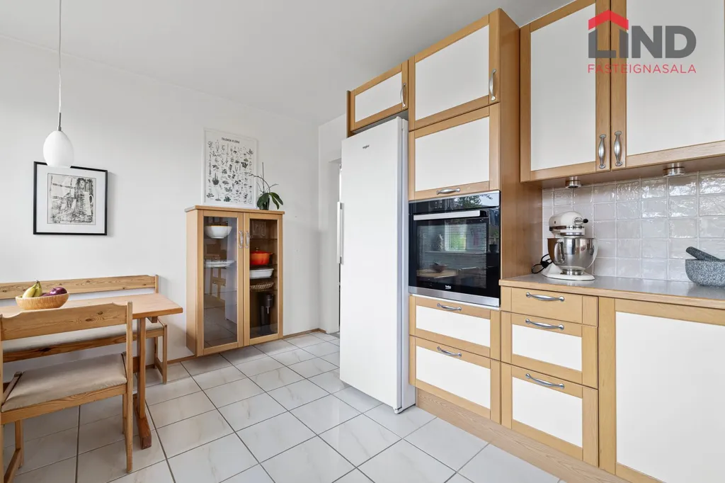 Cuisine - Single-Floor House with Garden in Garðabær