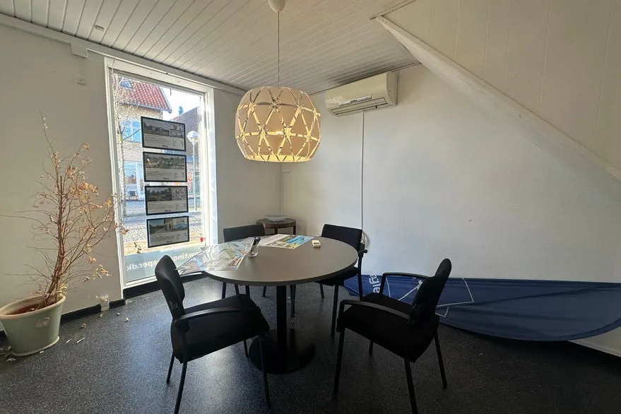 Bureau - Commercial Letting in Gadeplan, Helsinge