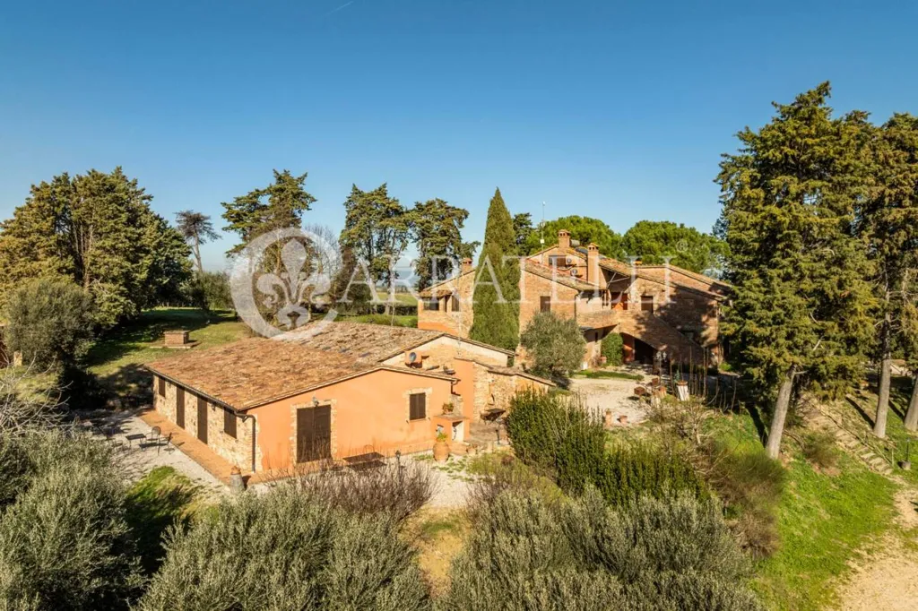 Õhuvaade - Rustic Casale with Pool in Castiglione del Lago