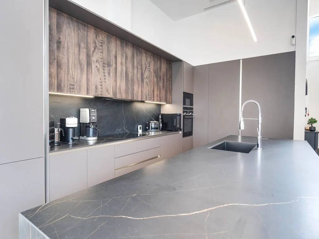 Köök - Dual Villa with Pool in Torremirona Golf