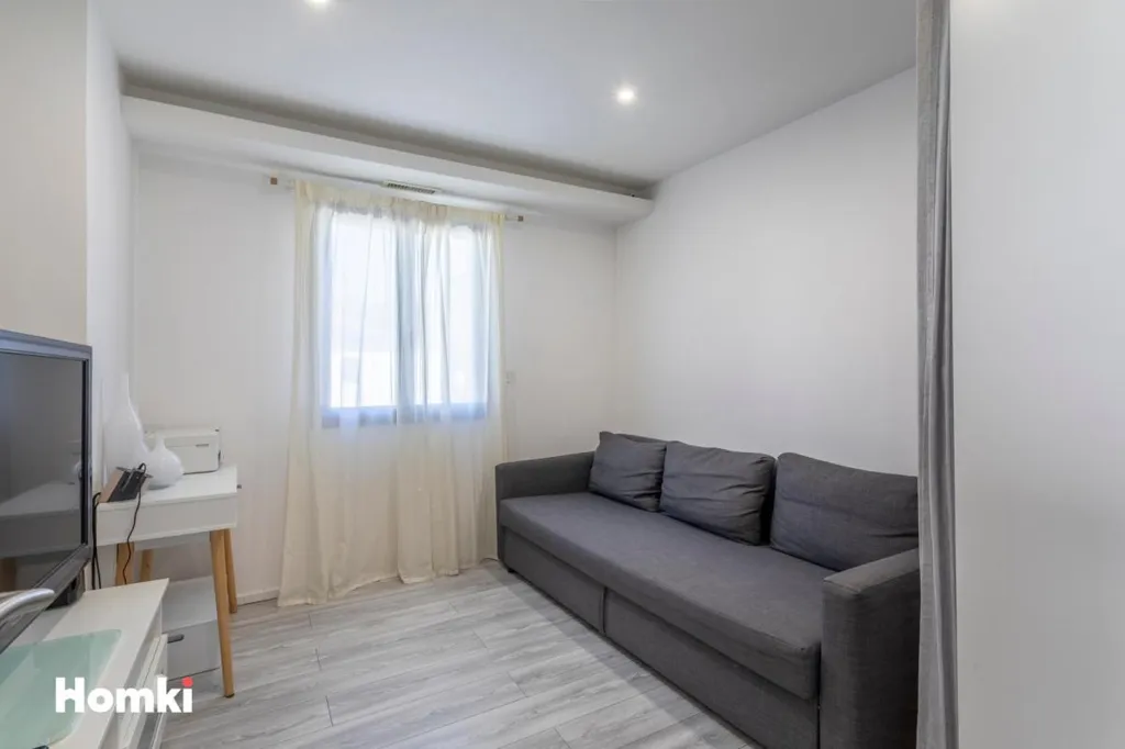 Chambres - Maison T6 avec Terrasse et Jardin à Marseille