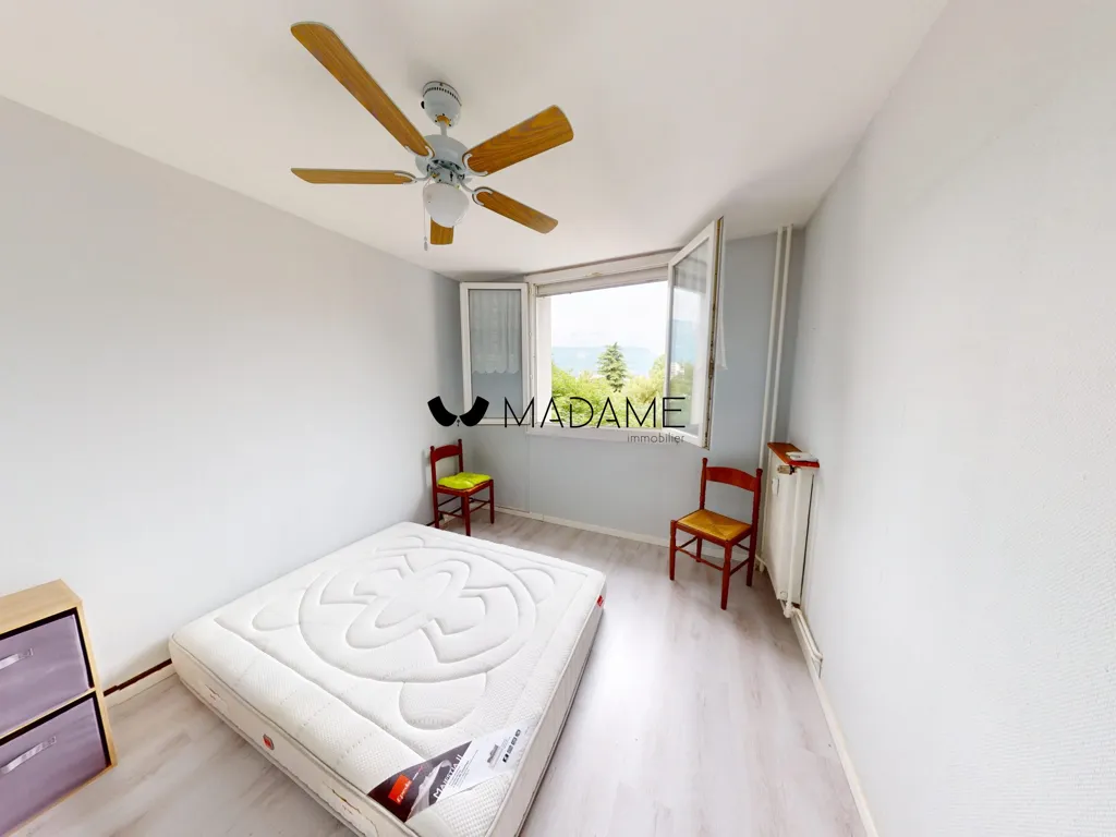 Magamistoad - Apartment with Balcony in Saint-Martin-d'Hères
