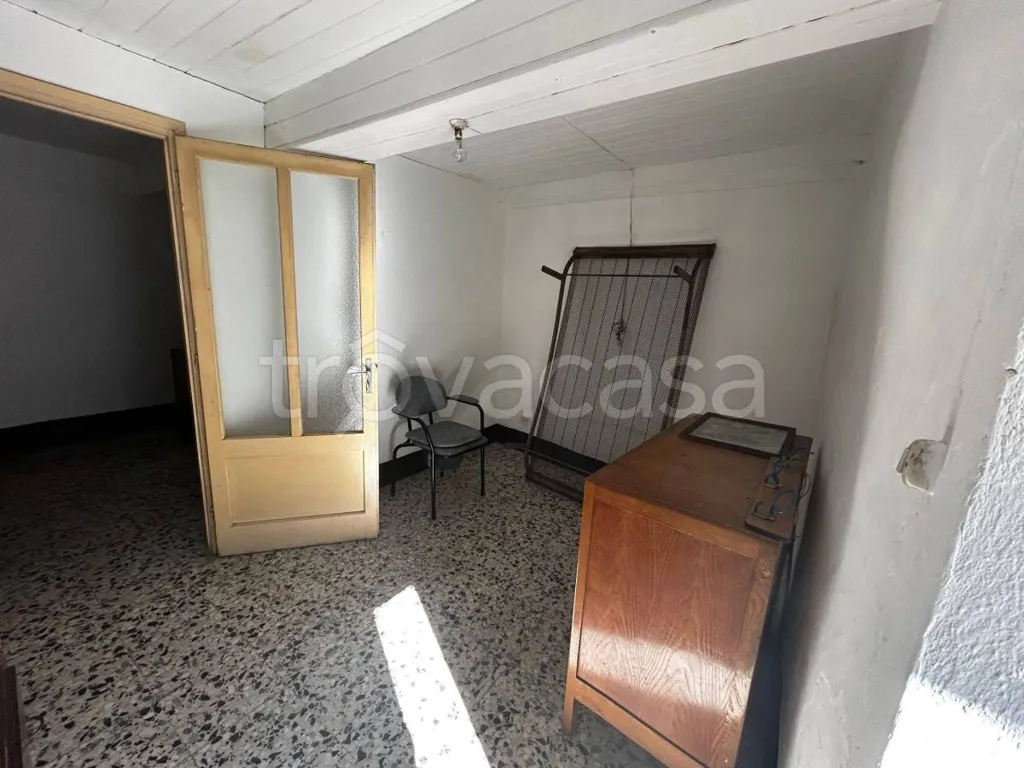 Söögituba - Three-Storey House with Garden in Bagnasco