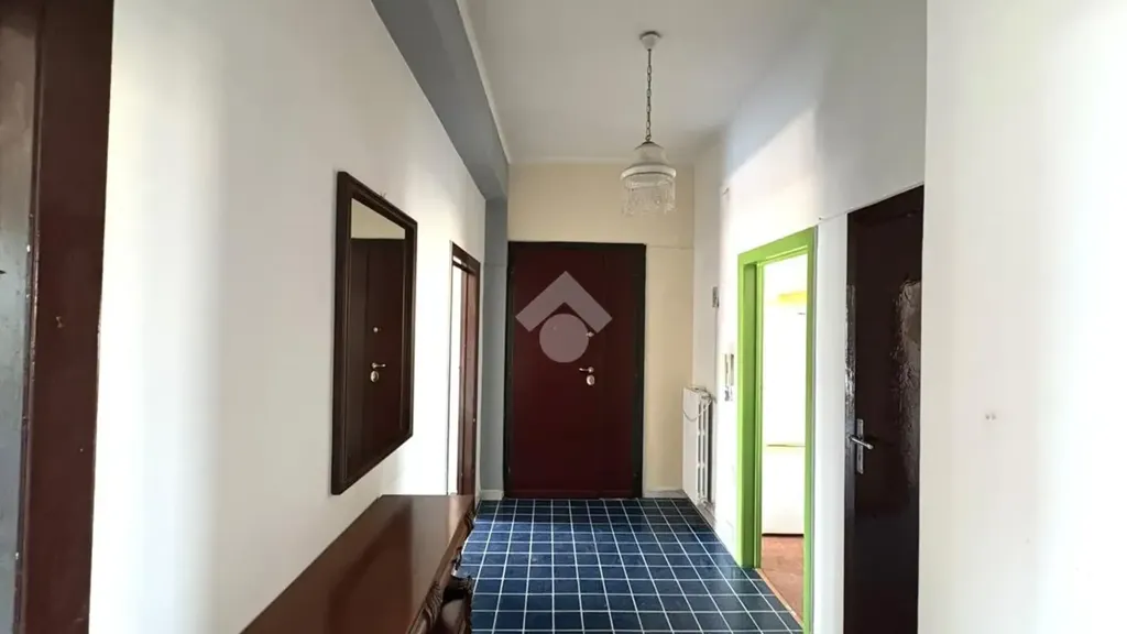 Ingresso - Rear-Facing Apartment with Balcony in Bari