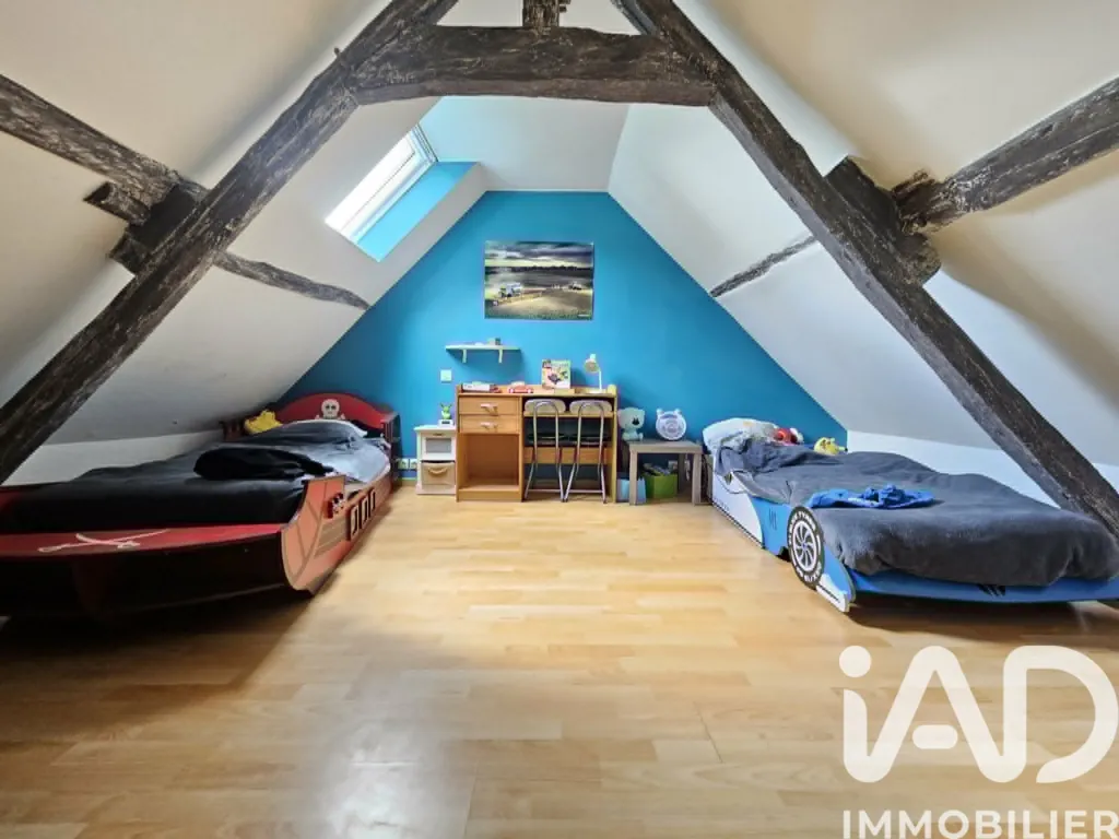 Pièces - Maison avec Jardin et Garage à Duneau