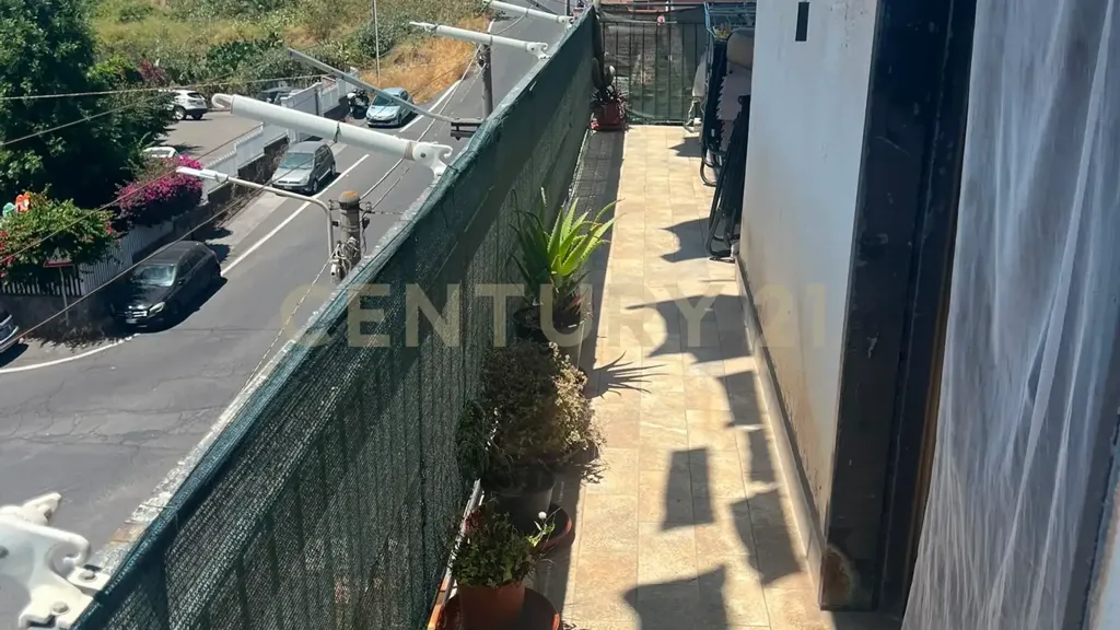 Balcone - Bright Apartment with Balcony in Catania