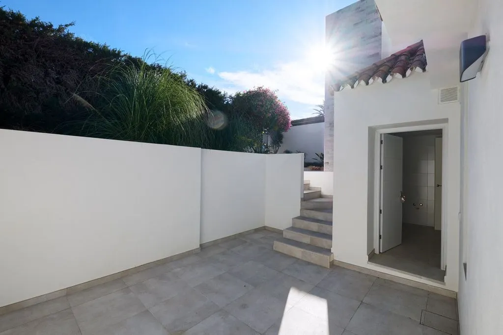 Terrasse - Luxury Villa with Pool in Nueva Andalucía