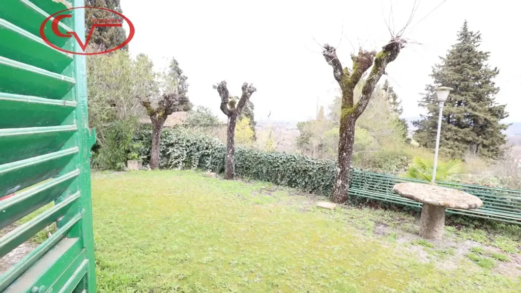 Jardin - Historic Villa with Olive Grove in Montevarchi