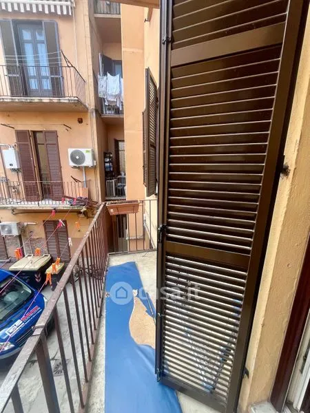 Rõdu - Rearranged Apartment with Balcony in Alessandria