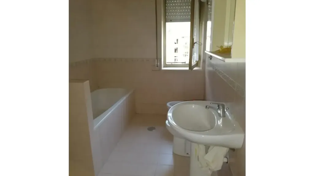 Bathrooms - Rustic Bilocale with Fireplace in Luzzi