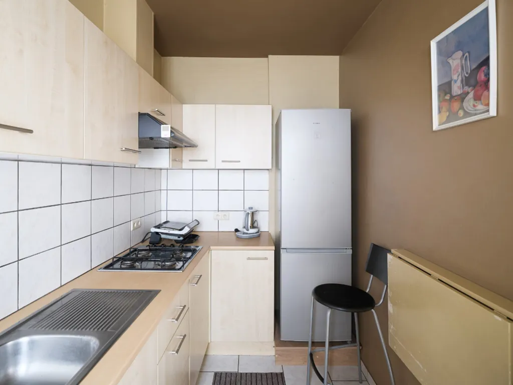 Köök - Studio Apartments with Private Balconies in Gent Centre