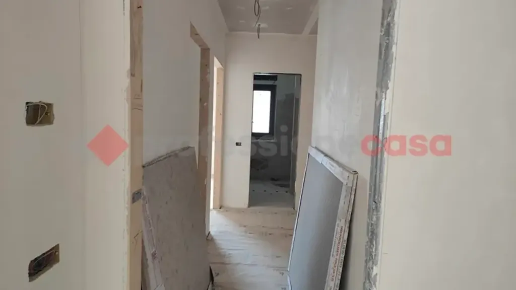 Hallway - Four-Bedroom Apartment in Frattamaggiore