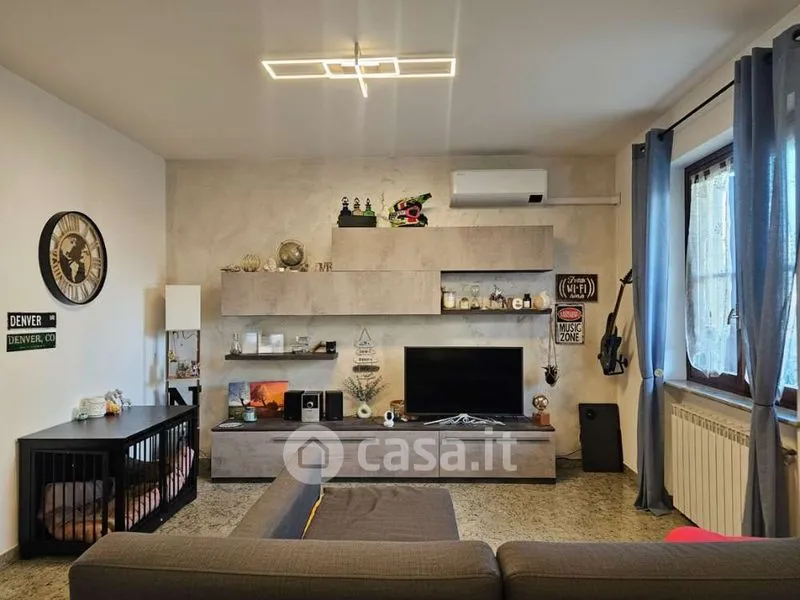 Séjour - Semi-detached House with Private Garden in Mozzo Centre