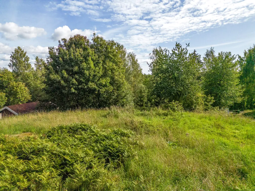 Aed - Scenic Plot with Coastal Access in Södermanland