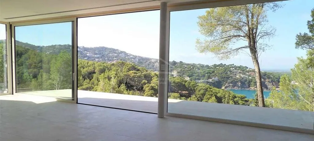 Elutuba - Luxury Villa with Sea Views in Begur