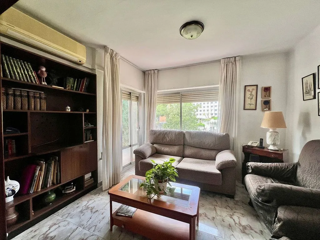 Séjour - Apartment with Balcony in Les Corts