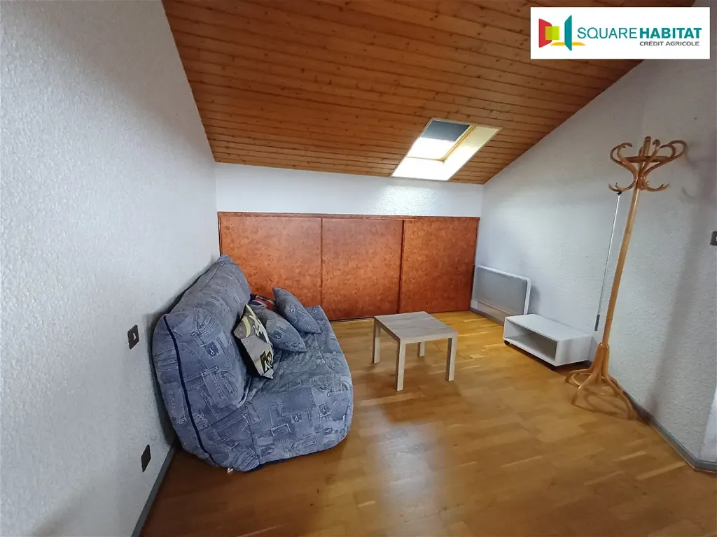 Toad - Studio with Balcony in Central Auch