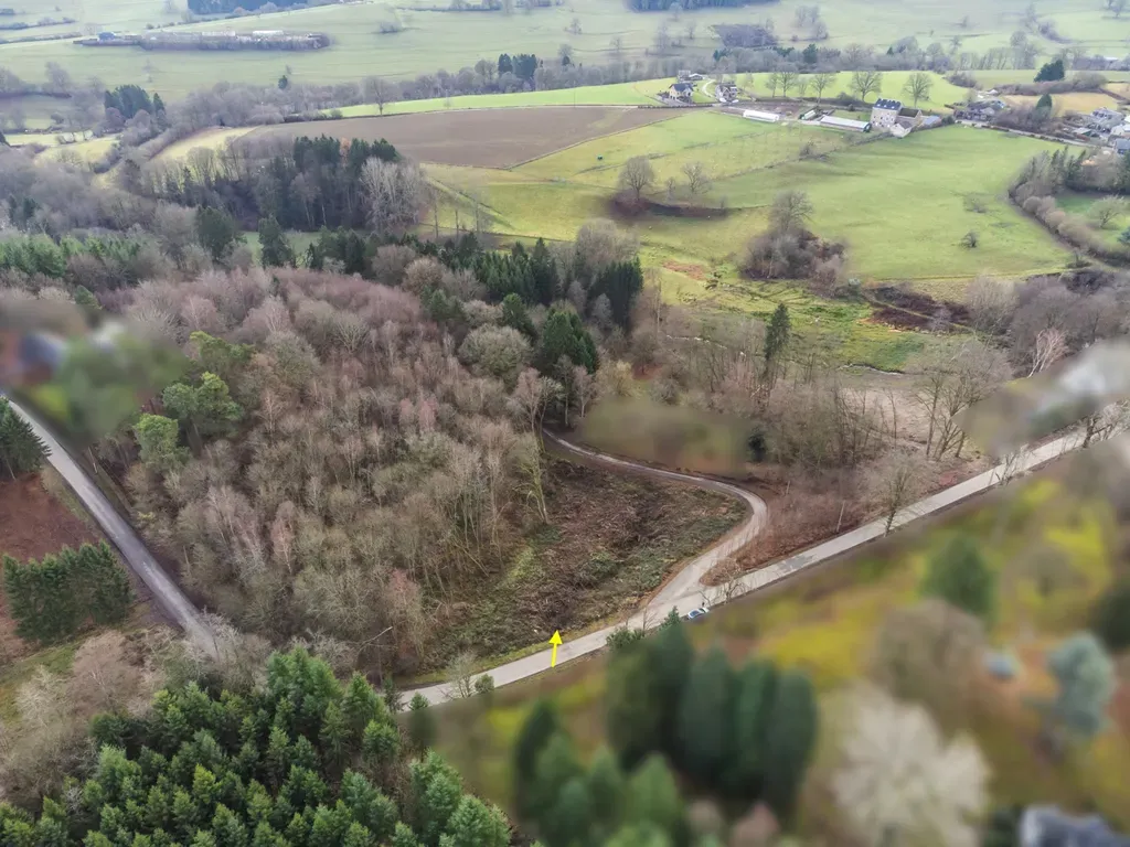 Vue aérienne - Terrain de 2280 m² avec Caractère Rural à Trois-Ponts