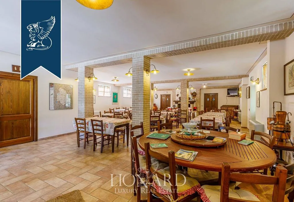 Salle à manger - Luxury Farmhouse with Pool near Spoleto