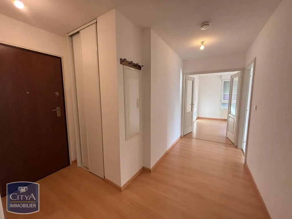 Entrée - Appartement 3 Pièces avec Balcon à Hochfelden
