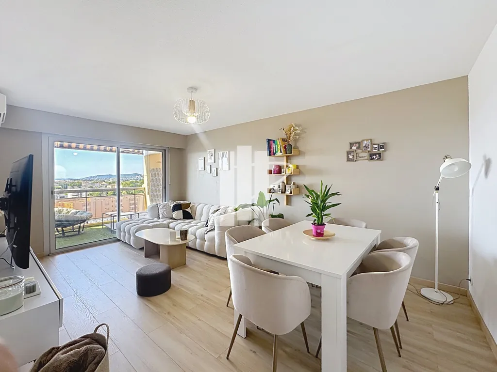 Soggiorno - 3-Bed Flat with Sea View in Residenza