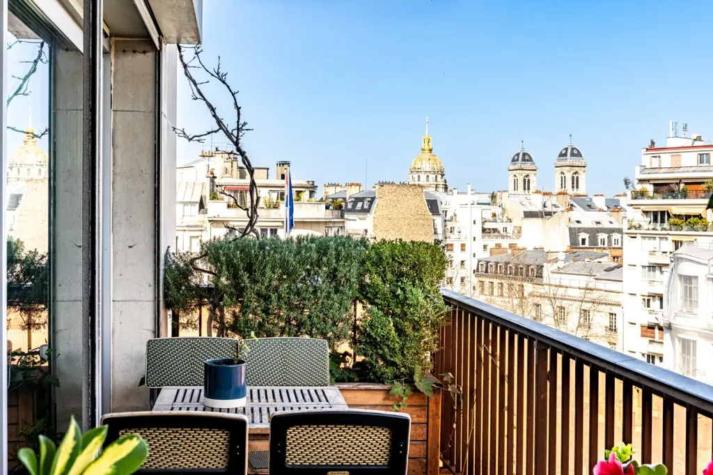 Balcon - Appartement avec Terrasse et Vue Panoramique à Invalides