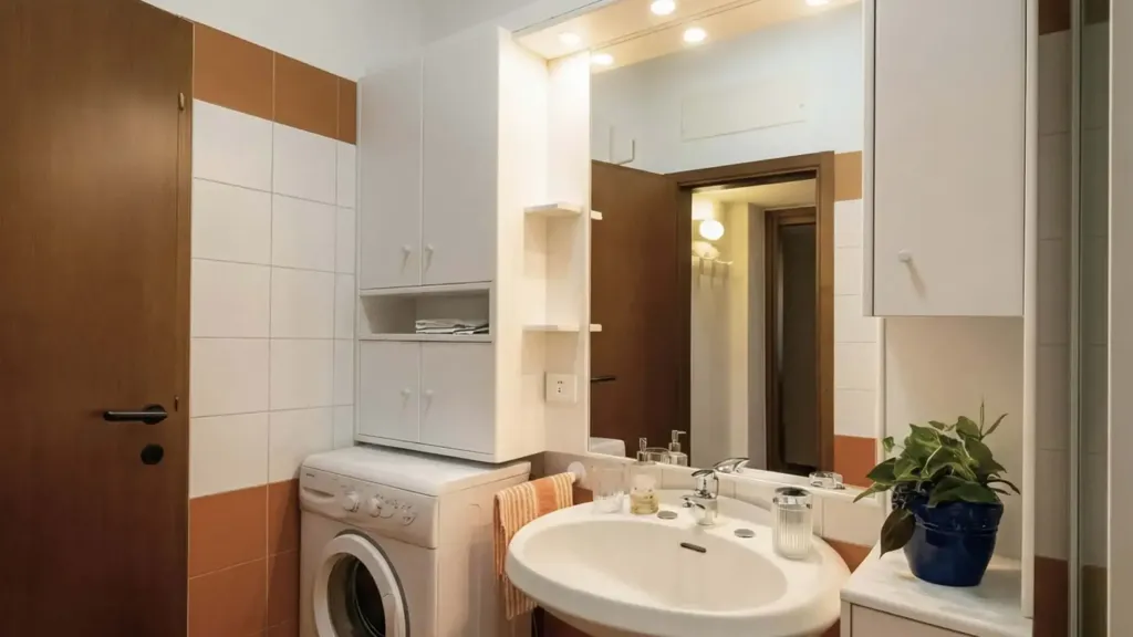 Bathrooms - Studio Apartment with Balcony in Milan